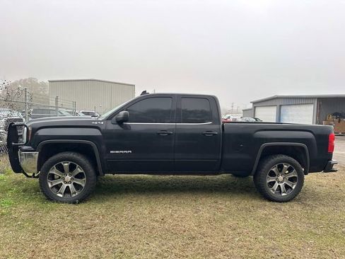 Used 2017 GMC Sierra 1500 SLE w/ SLE Value Package image 6
