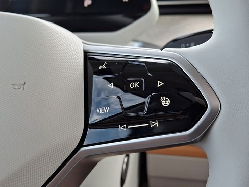 New 2025 Volkswagen ID. Buzz 1st Edition AWD/4WD image 14