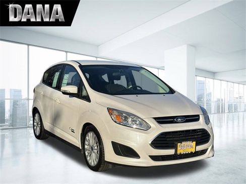Certified 2017 Ford C-MAX Energi SE w/ Equipment Group 402A image 1