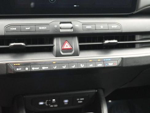 Used 2025 Kia K4 FWD image 17