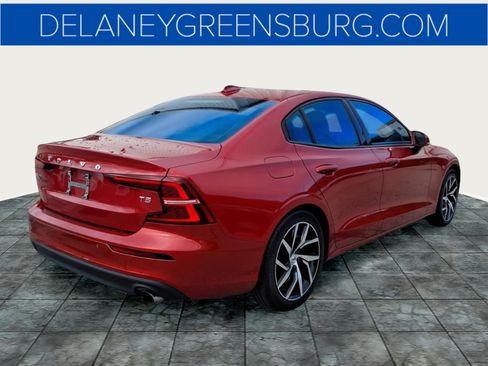 Used 2020 Volvo S60 T5 Momentum FWD image 3