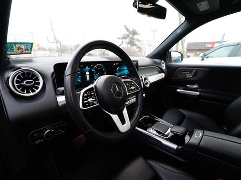 Used 2020 Mercedes-Benz GLB 250 4MATIC image 21