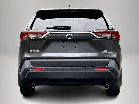 Used 2024 Toyota RAV4 LE image 6
