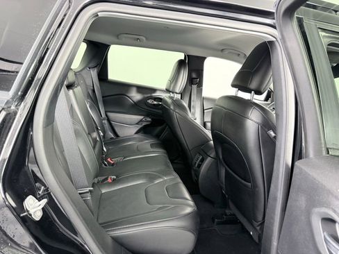 Used 2023 Jeep Cherokee Altitude Lux image 22