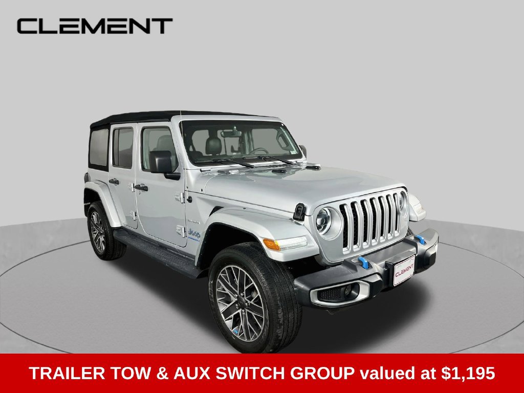 Used 2023 Jeep Wrangler Unlimited Sahara AWD/4WD image 3