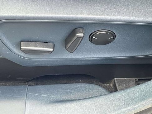 Used 2022 Ford Maverick Lariat FWD image 11