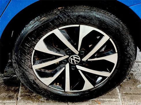 Used 2024 Volkswagen Jetta S image 8