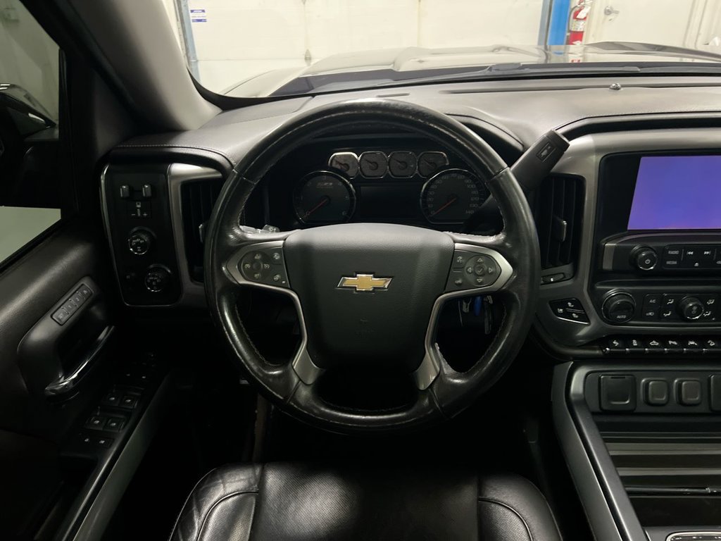 Used 2017 Chevrolet Silverado 1500 LTZ Z71 w/ LTZ Plus Package AWD/4WD image 11