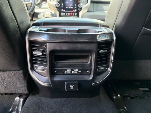Used 2019 RAM 2500 Laramie AWD/4WD image 13