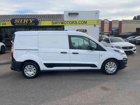 Used 2015 Ford Transit Connect XL image 2