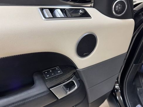 Used 2020 Land Rover Range Rover Sport HSE image 7