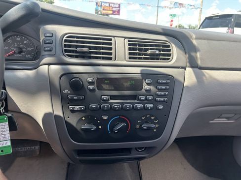 Used 2004 Ford Taurus SE FWD image 19