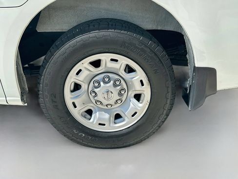 Used 2021 Nissan NV 2500 SV RWD image 32