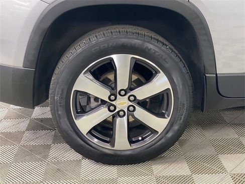 Certified 2023 Chevrolet Traverse LT w/ LT Premium Package image 40