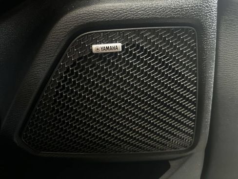 Used 2025 Mitsubishi Outlander SE FWD image 23