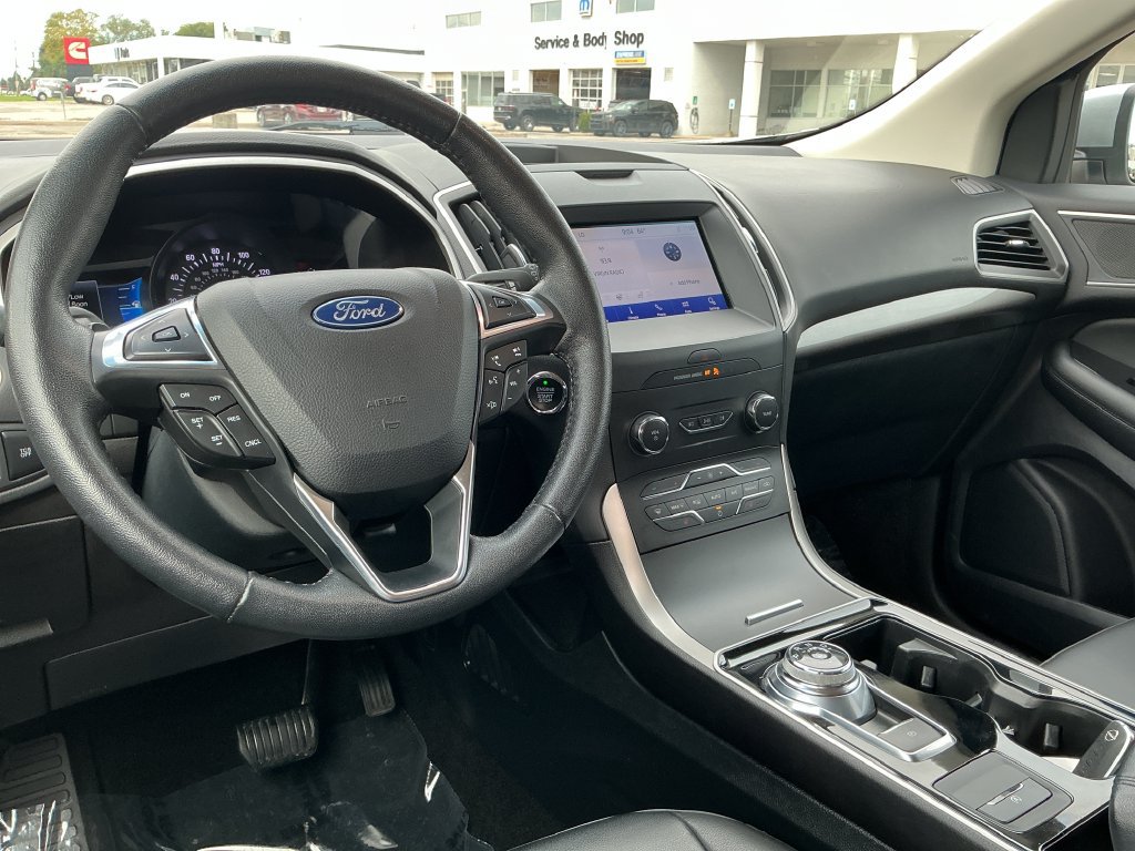 Used 2020 Ford Edge SEL w/ Cold Weather Package AWD/4WD image 15
