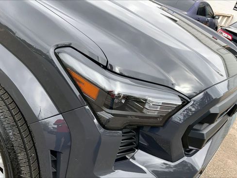 Used 2025 Toyota Tacoma SR5 image 26