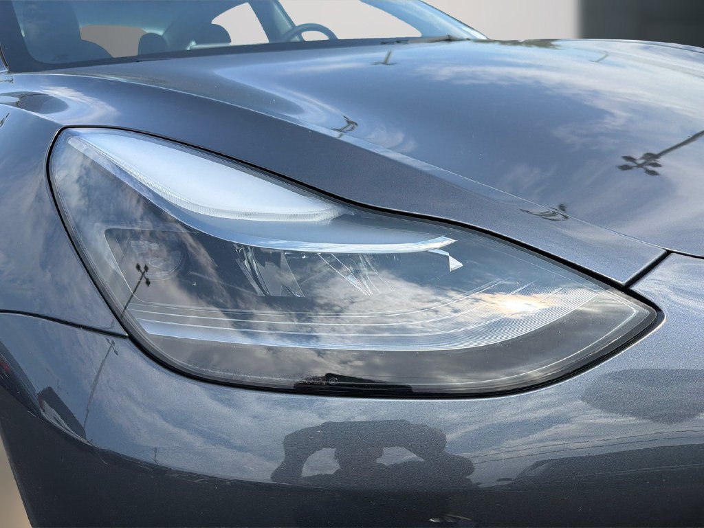 Used 2023 Tesla Model 3 Standard Range RWD image 11