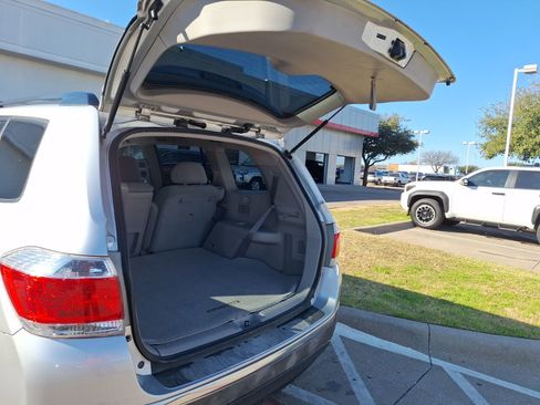 Used 2011 Toyota Highlander 2WD image 33