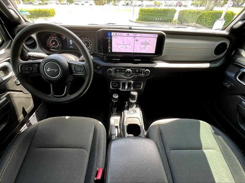 Used 2024 Jeep Wrangler Sport S image 14