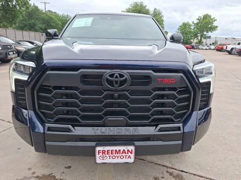 Used 2025 Toyota Tundra Limited w/ TRD Off-Road Package AWD/4WD image 9