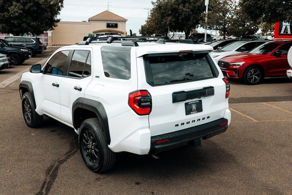 Used 2026 Toyota 4Runner SR5 AWD/4WD image 15