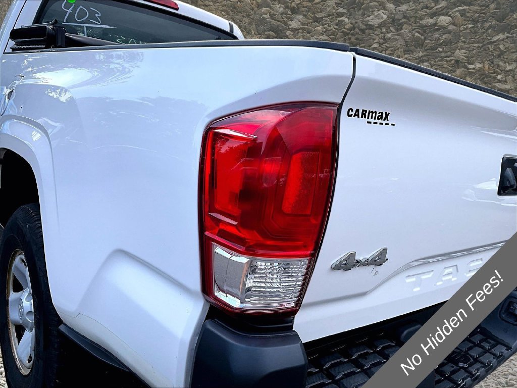 Used 2017 Toyota Tacoma SR AWD/4WD image 16