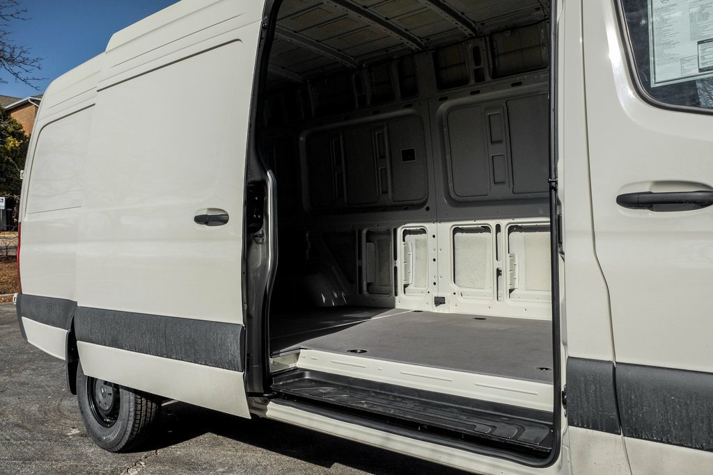 Used 2026 Mercedes-Benz Sprinter 2500 image 10