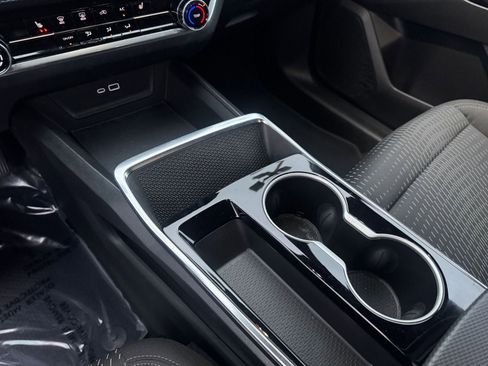 Used 2025 Chevrolet Equinox LT image 35