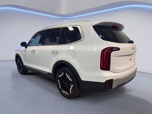 Used 2023 Kia Telluride S AWD/4WD image 5