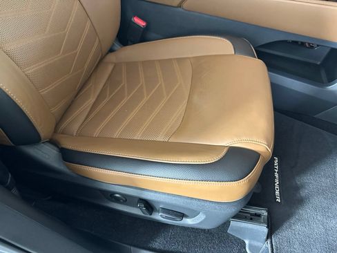 Used 2025 Nissan Pathfinder Platinum w/ Cargo Package FWD image 40