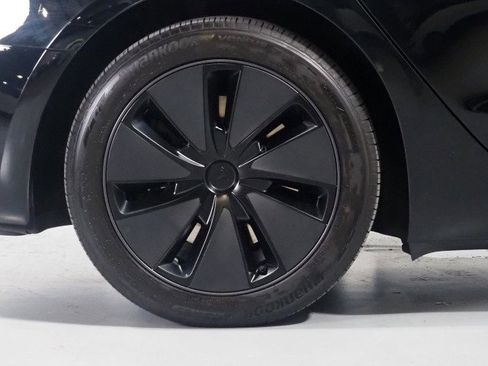 Used 2025 Tesla Model 3 AWD/4WD image 43