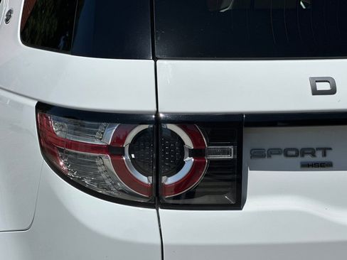 Used 2019 Land Rover Discovery Sport HSE image 36