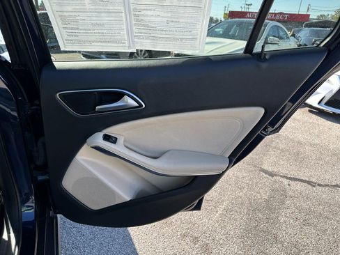 Used 2017 Mercedes-Benz GLA 250 image 21