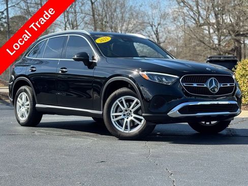 Used 2025 Mercedes-Benz GLC 300 4MATIC image 5