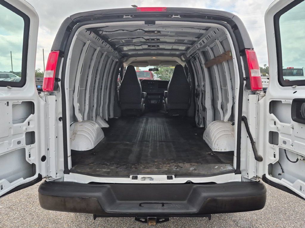 Used 2021 Chevrolet Express 2500 Extended w/ Driver Convenience Package RWD image 26