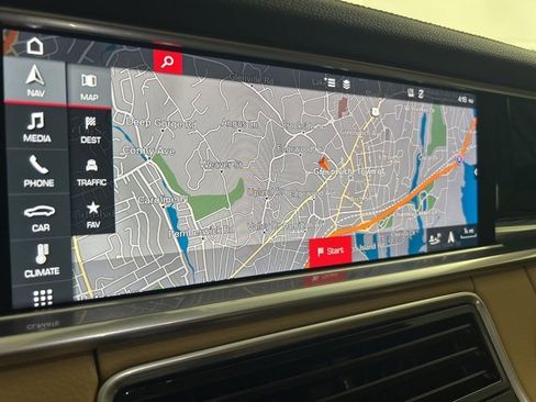 Used 2018 Porsche Panamera 4S image 25