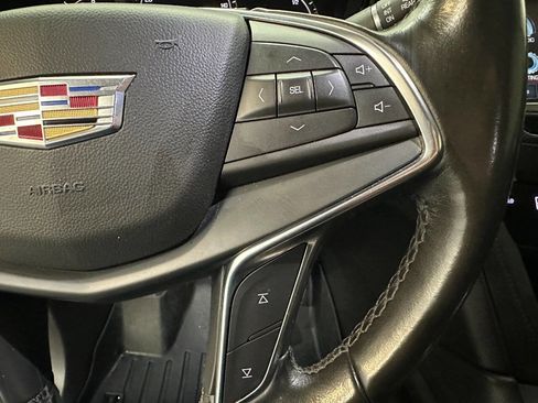 Used 2018 Cadillac XT5 Luxury image 17