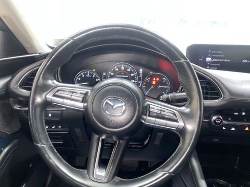 Used 2020 MAZDA MAZDA3 Sedan w/ Preferred Package FWD image 29