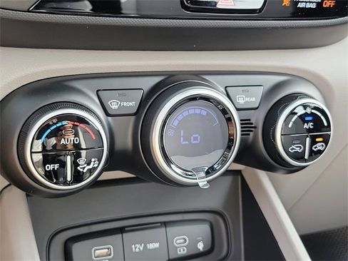 New 2026 Hyundai Venue SEL image 11