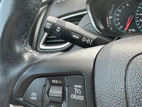 Used 2019 Chevrolet Trax LT w/ LT Convenience Package FWD image 23
