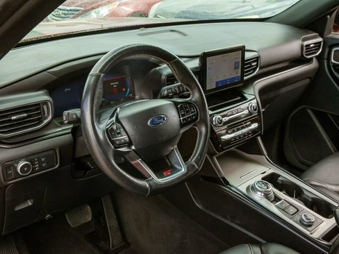 Used 2022 Ford Explorer ST AWD/4WD image 10