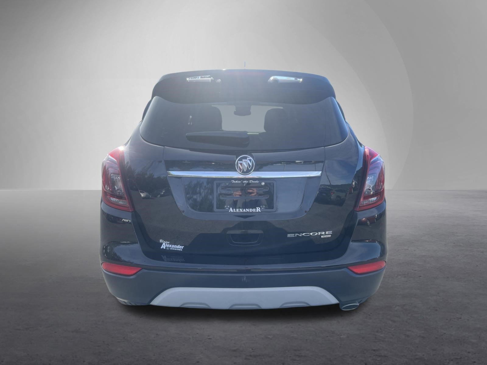 Used 2019 Buick Encore Sport Touring AWD/4WD image 4