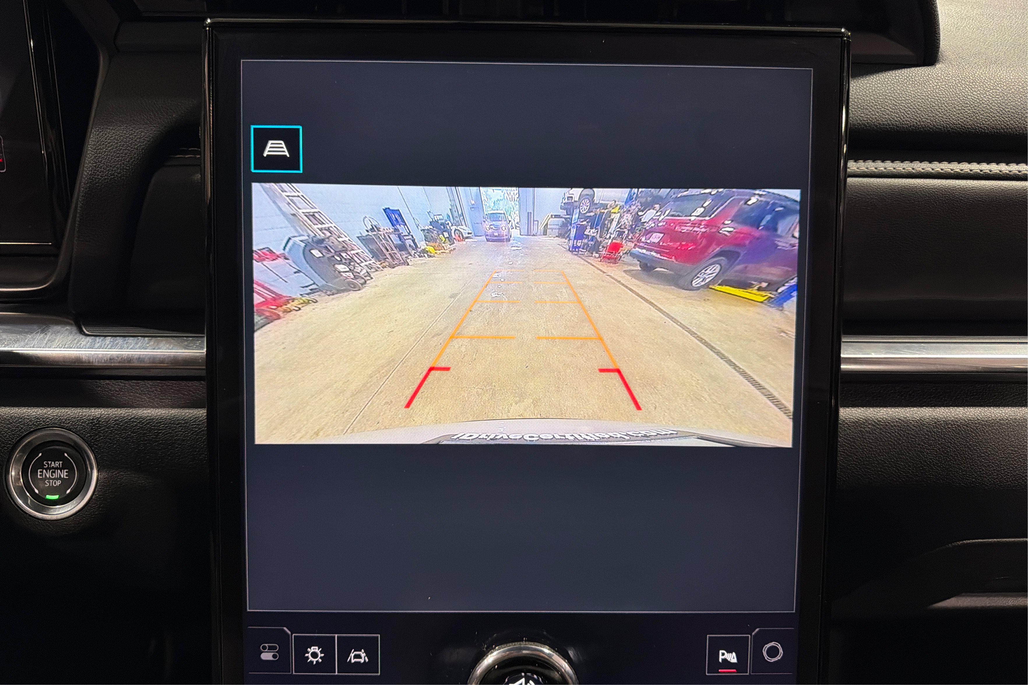 Used 2026 GMC Terrain Elevation w/ Elevation Premium Package AWD/4WD image 30