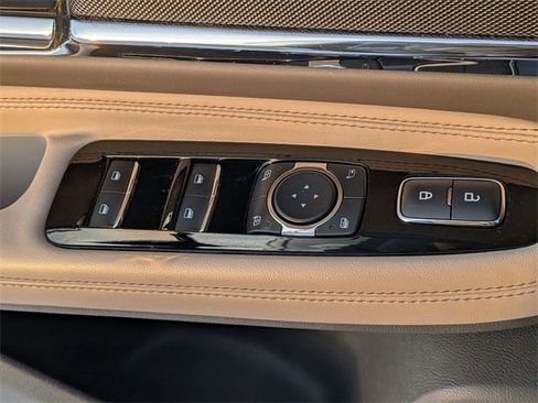 Used 2020 Lincoln Corsair Reserve w/ Elements Package image 16