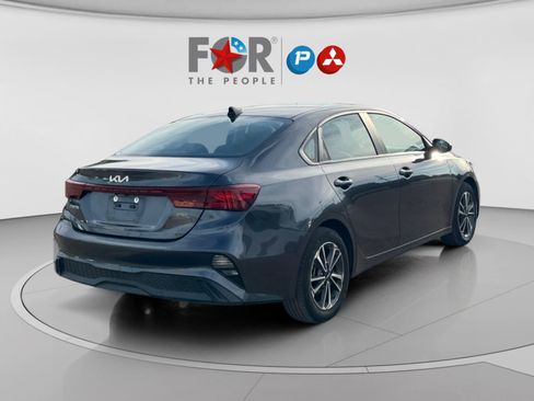 Used 2024 Kia Forte LXS image 5