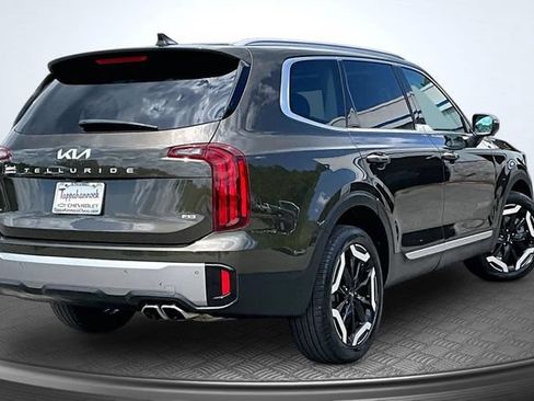 Used 2025 Kia Telluride S AWD/4WD image 6