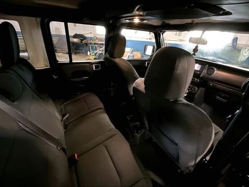 Used 2020 Jeep Wrangler Unlimited Sport S image 29