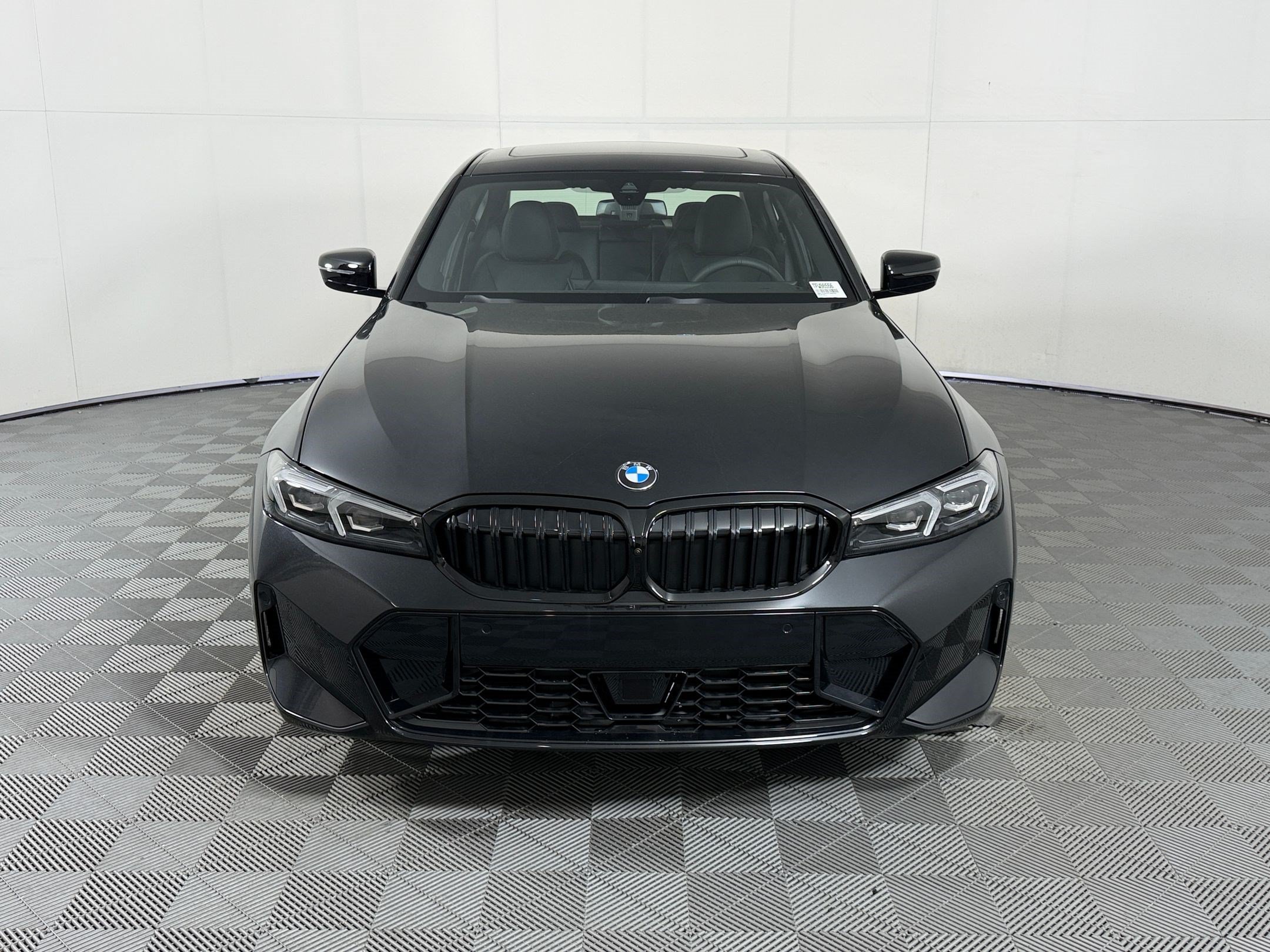 Used 2026 BMW 330i Sedan w/ M Sport Package RWD image 6