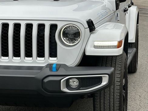 Used 2023 Jeep Wrangler Unlimited Sahara image 47